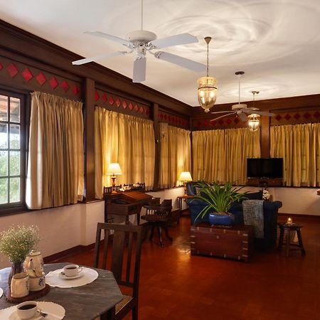 บรุนตัน โบ๊ตยาร์ด - ซีจีเอช เอิร์ธ Hotel Kochi ภายนอก รูปภาพ