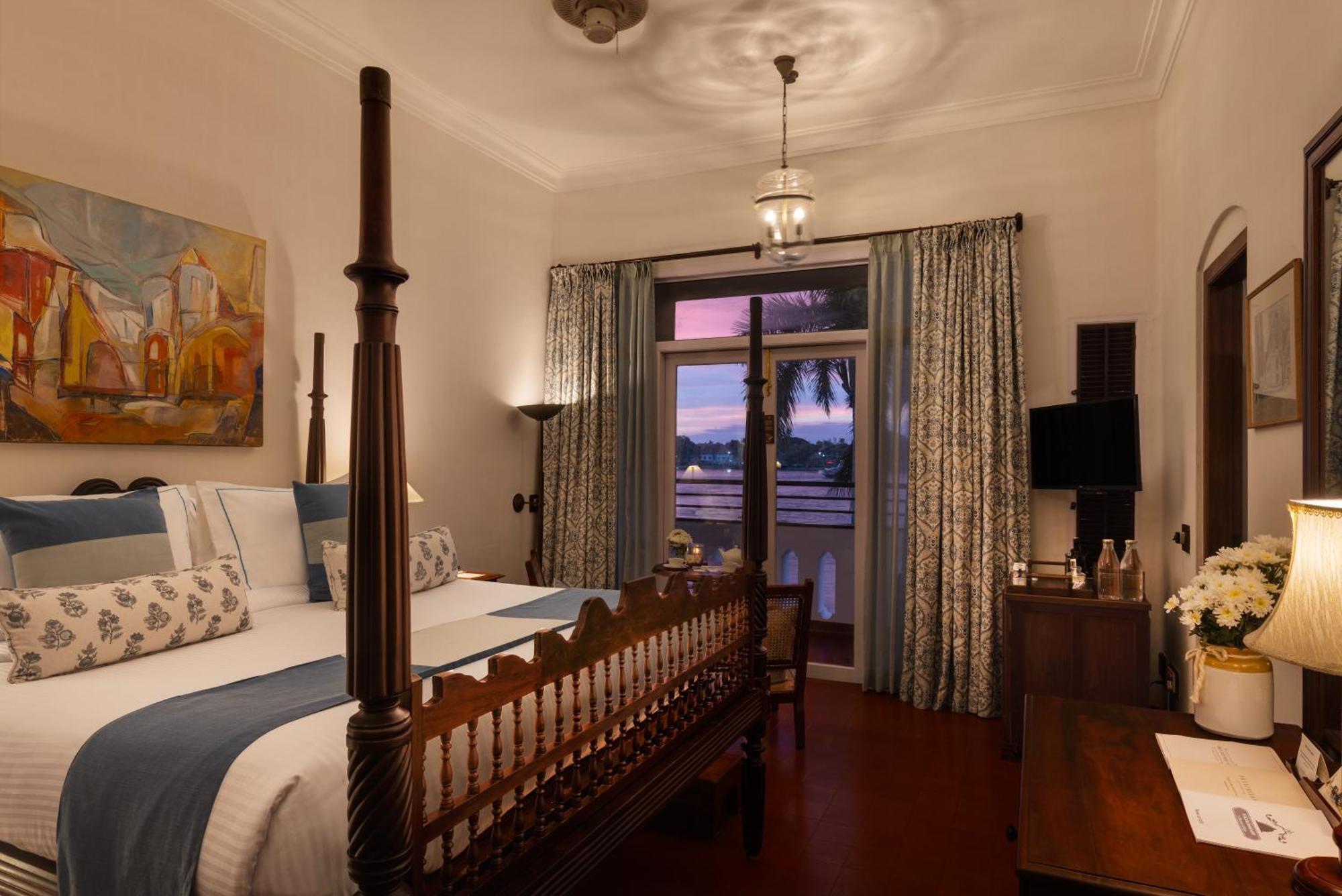 บรุนตัน โบ๊ตยาร์ด - ซีจีเอช เอิร์ธ Hotel Kochi ภายนอก รูปภาพ