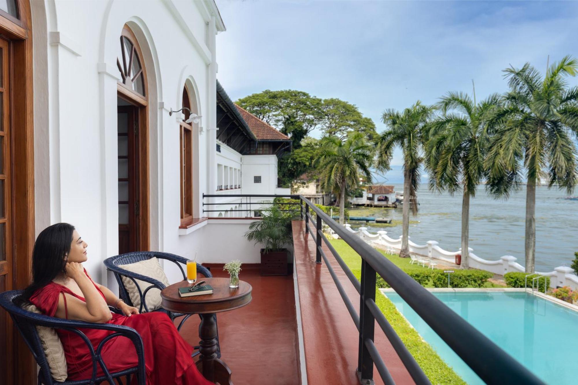บรุนตัน โบ๊ตยาร์ด - ซีจีเอช เอิร์ธ Hotel Kochi ภายนอก รูปภาพ